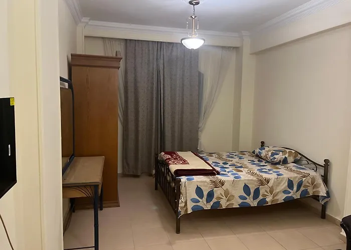 Cozy Apartment, On Sheraton Road Near Metro Market * Hurghada