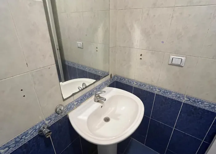Cozy Apartment, On Sheraton Road Near Metro Market Apartment *